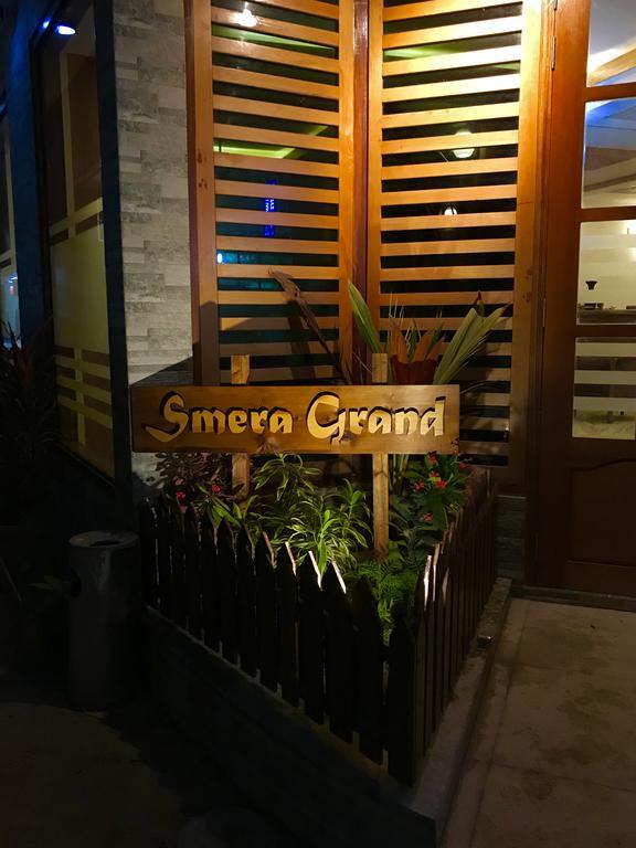 Smera Grand Maamigili 외부 사진