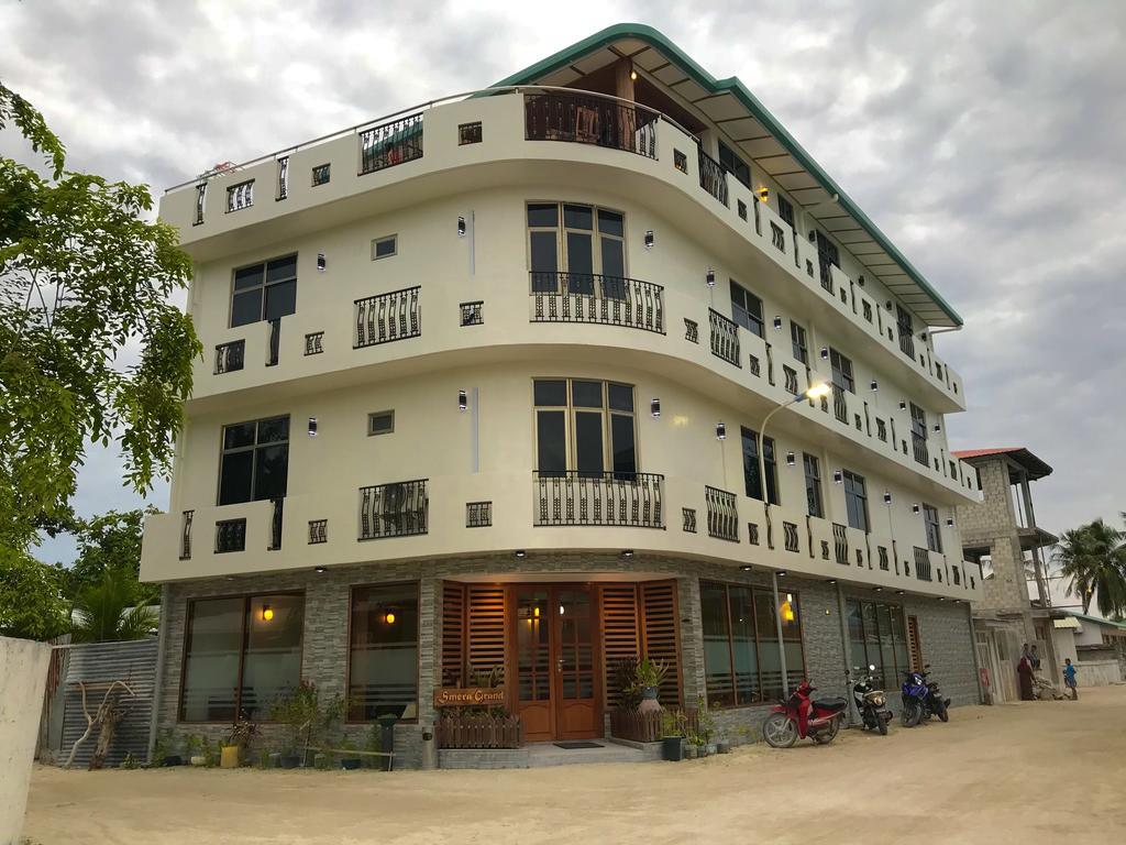 Smera Grand Maamigili 외부 사진
